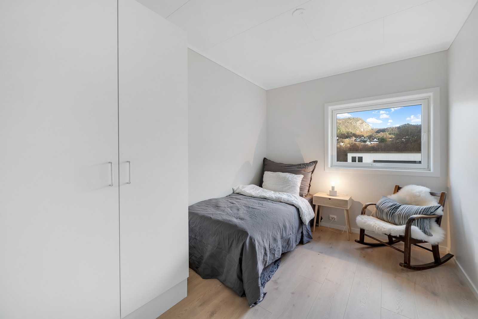 Soverom III. Bildet viser bolig 2 som er solgt. Galleribilde