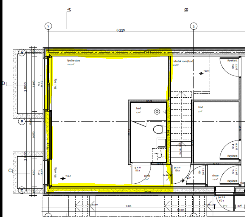 Plantegning, viser også inngangen via felles biinngang med hovedhuset. Galleribilde