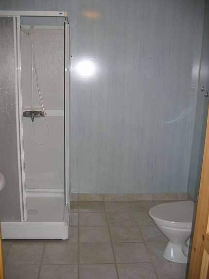 Bad med opplegg for vaskemaskin. Galleribilde