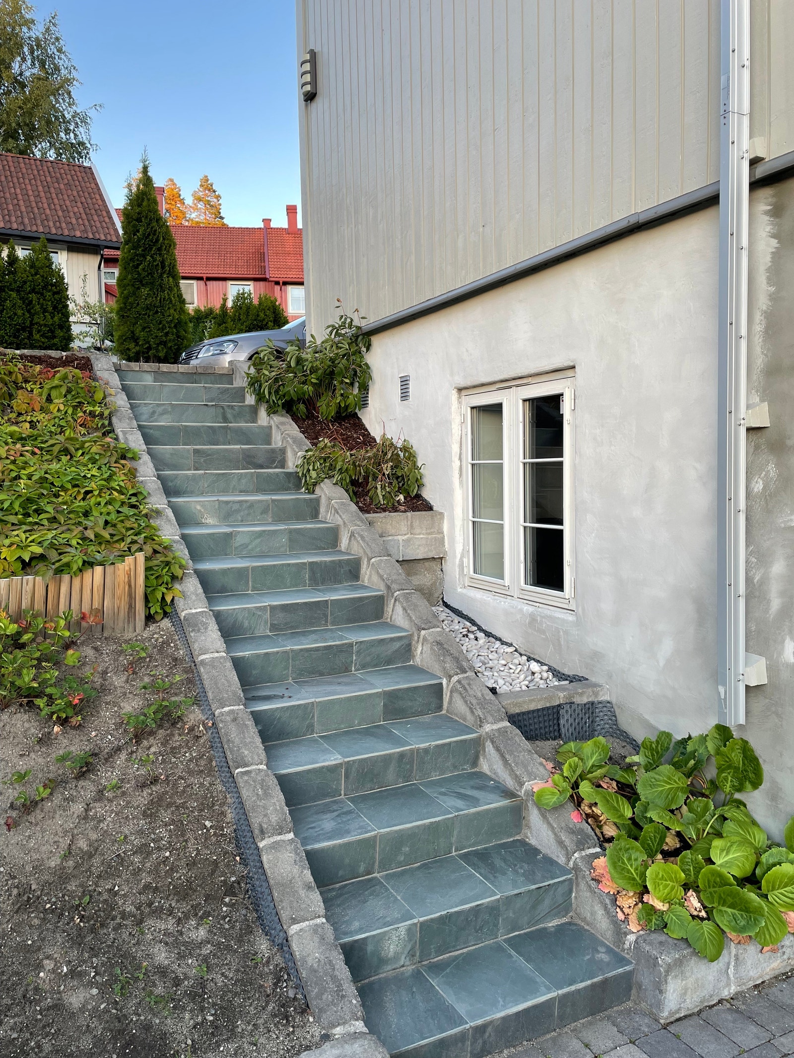 Mot biloppstillingsplass Galleribilde