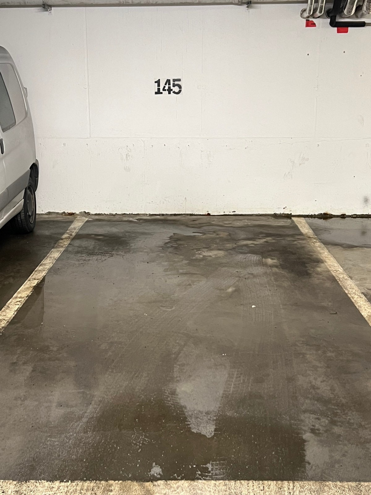Plass 145 Galleribilde