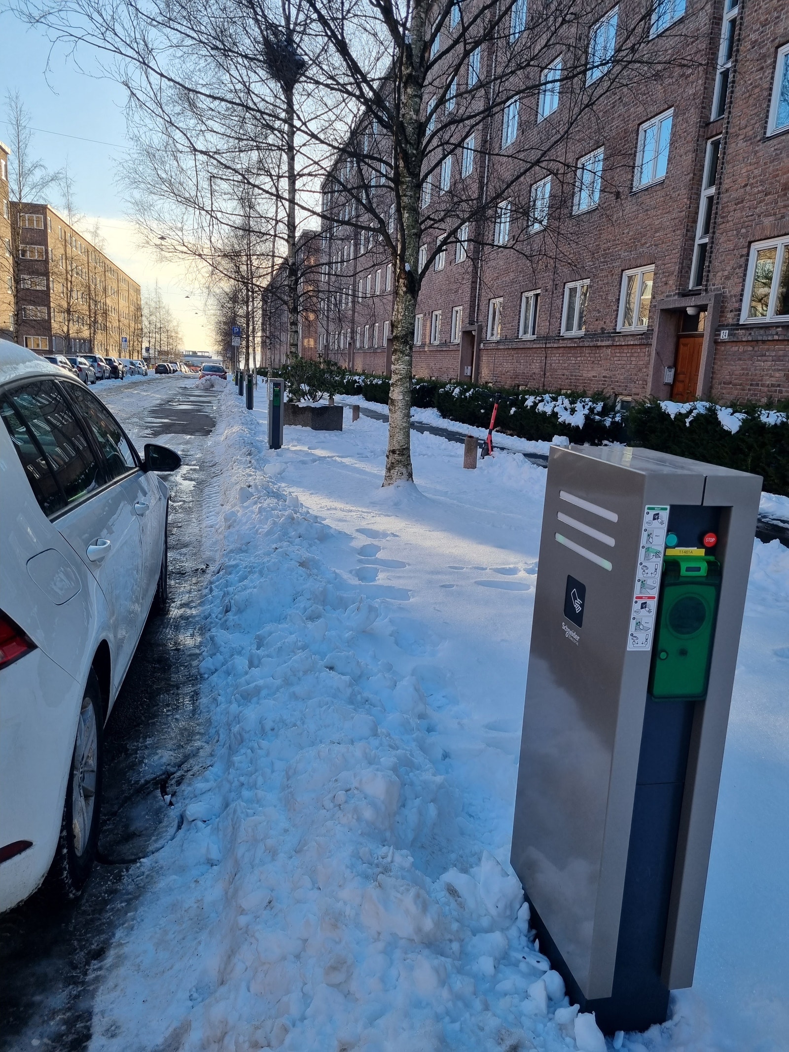 Ladeplasser rett utenfor Galleribilde