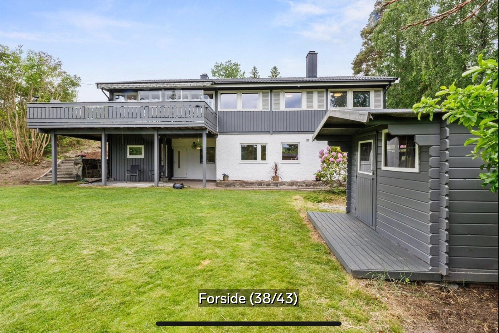 Stor solrik hage. Galleribilde