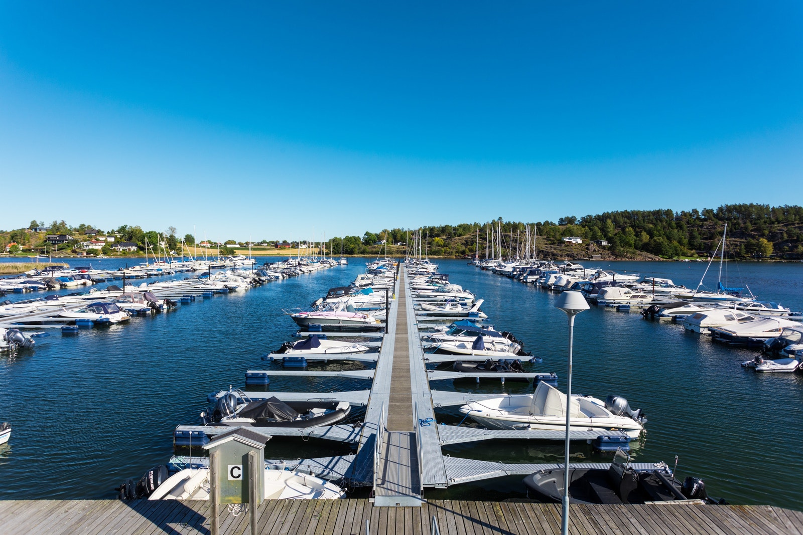 Hjemseng båthavn. Foto Frank Hesjedal Galleribilde