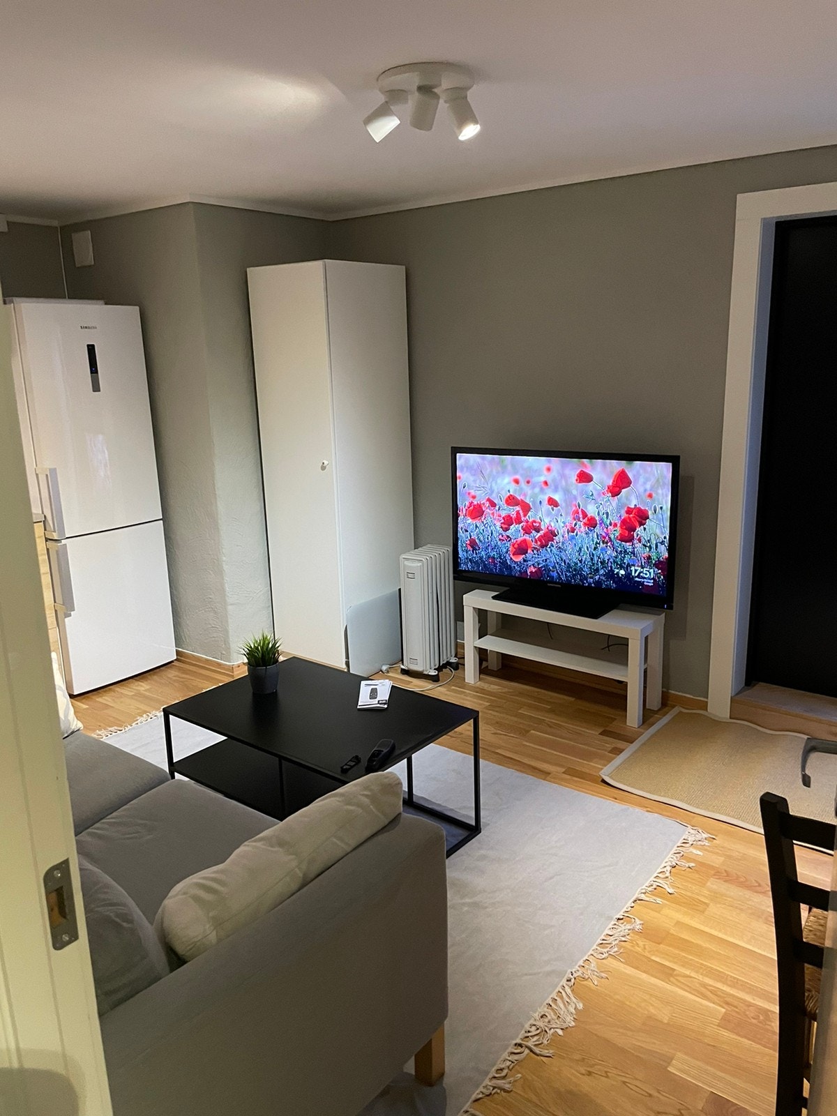 Stue/kjøkken Galleribilde