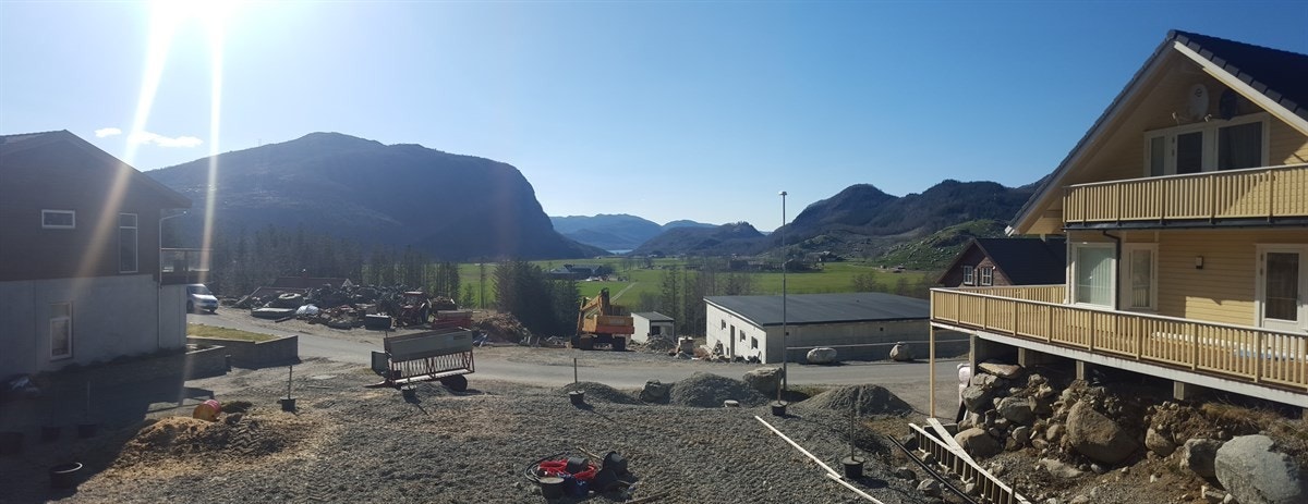 Tomten ligger i et etablert boligfelt Galleribilde