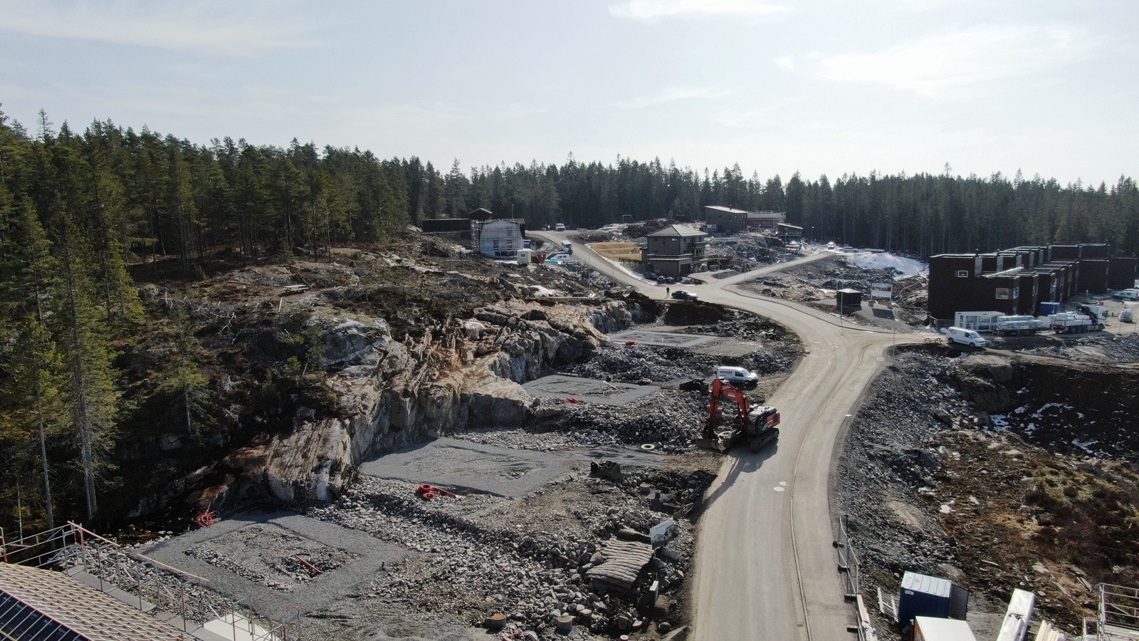 Riis Bygg AS skal oppføre 4 boliger på tomter som grenser til hverandre. Galleribilde
