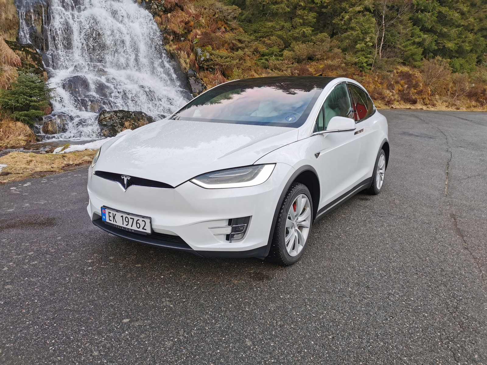 Tesla Model X 5