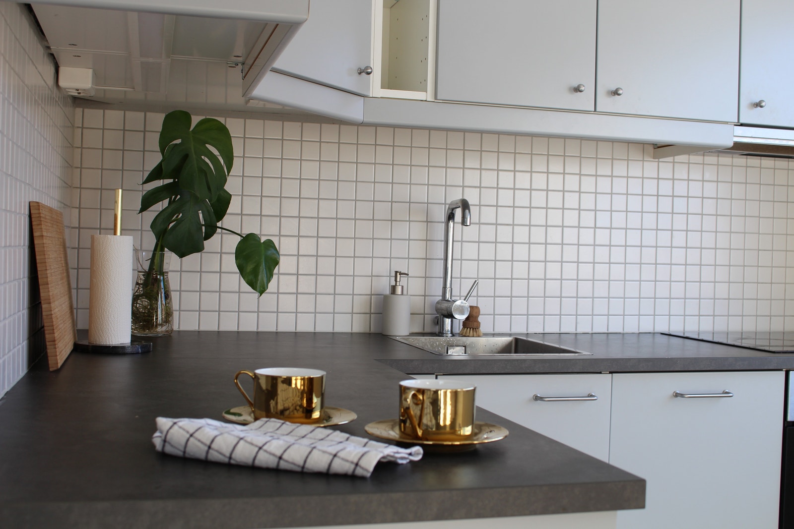 Nytt moderne kjøkken med smarte løsninger Galleribilde