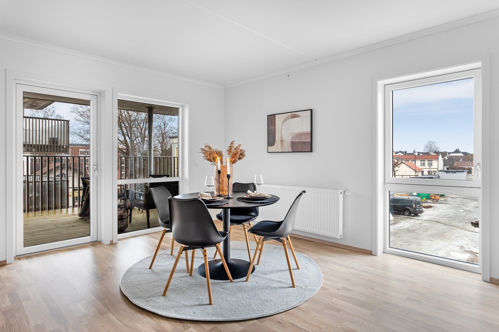 Leilighet 23 i bygg 2 er stylet og fotografert. Disse bildene er fra denne leiligheten og viser standardleveransen. Galleribilde