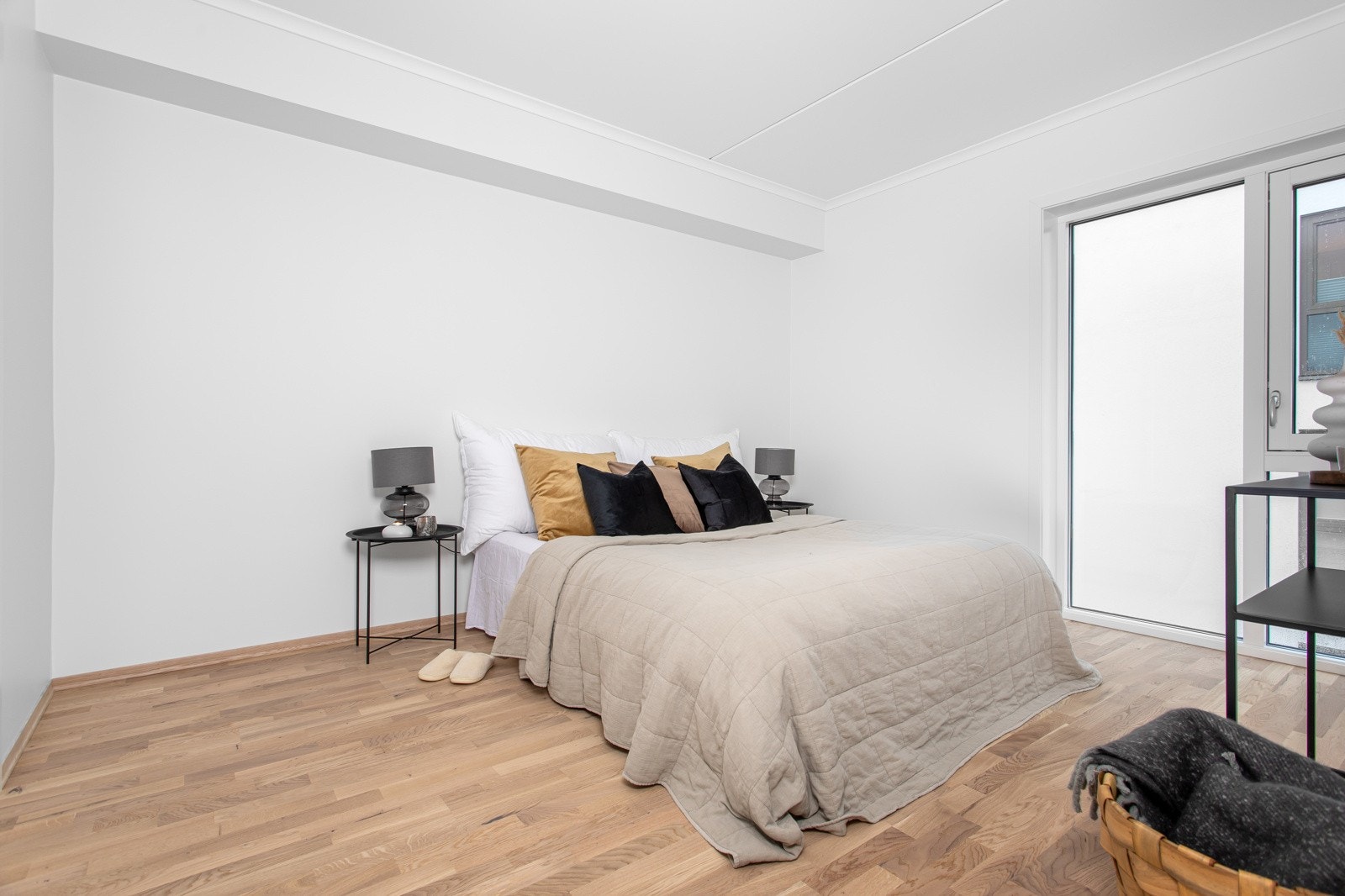 Leilighet 23 i bygg 2 er stylet og fotografert. Disse bildene er fra denne leiligheten og viser standardleveransen. Galleribilde