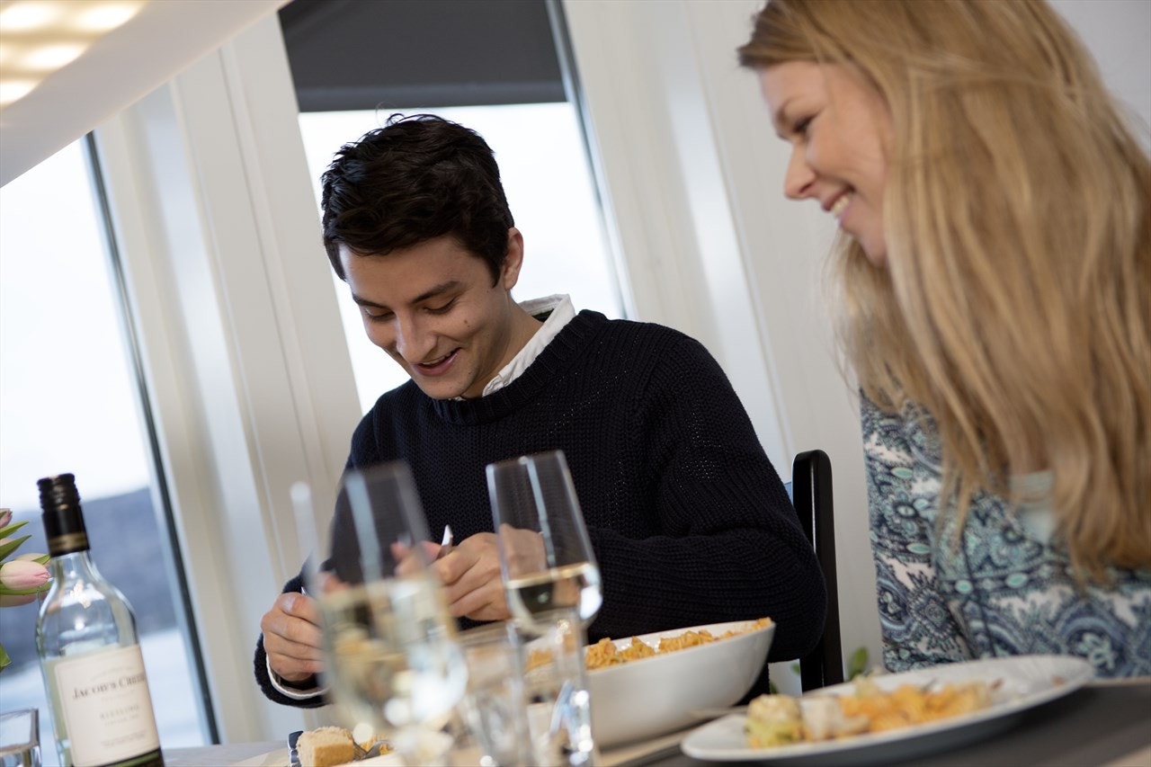 5 minutter med bil til Landhandel Galleribilde