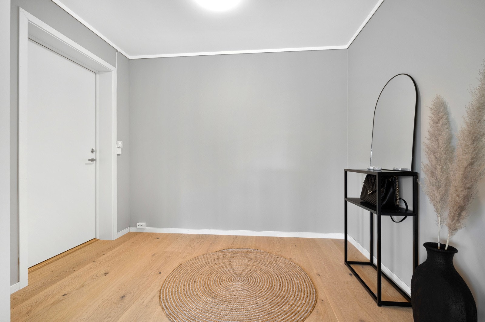 Ta gjerne kontakt om du ønsker en visning av leiligheten! Galleribilde