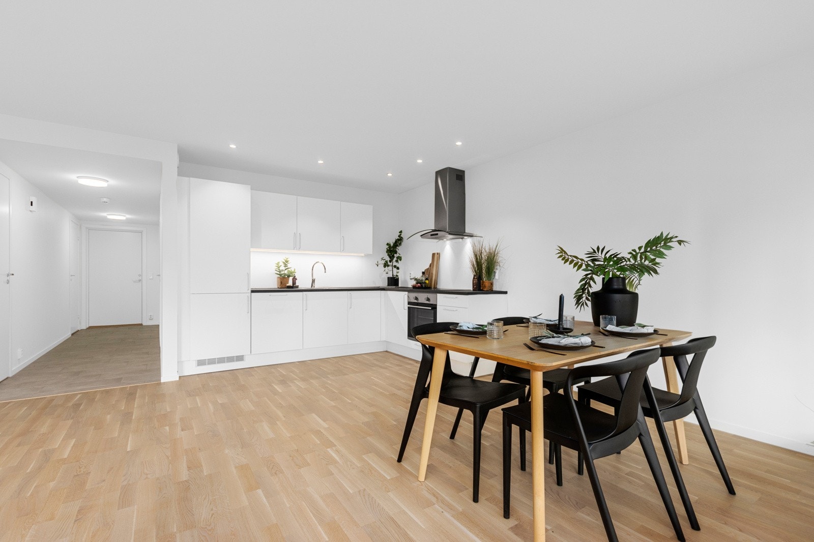 Lekkert kjøkken levert av JKE Design. Galleribilde