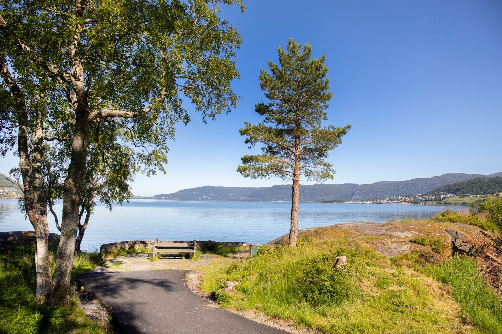 Flotte turmuligheter i umiddelbar nærhet. Her fra den asfalterte gangstien rundt Haugneset. Galleribilde