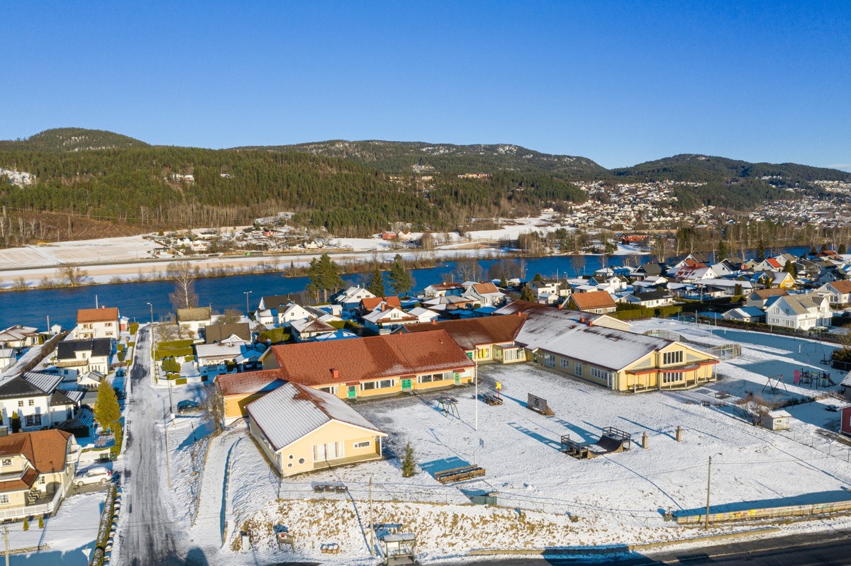 Steinberg barneskole Galleribilde