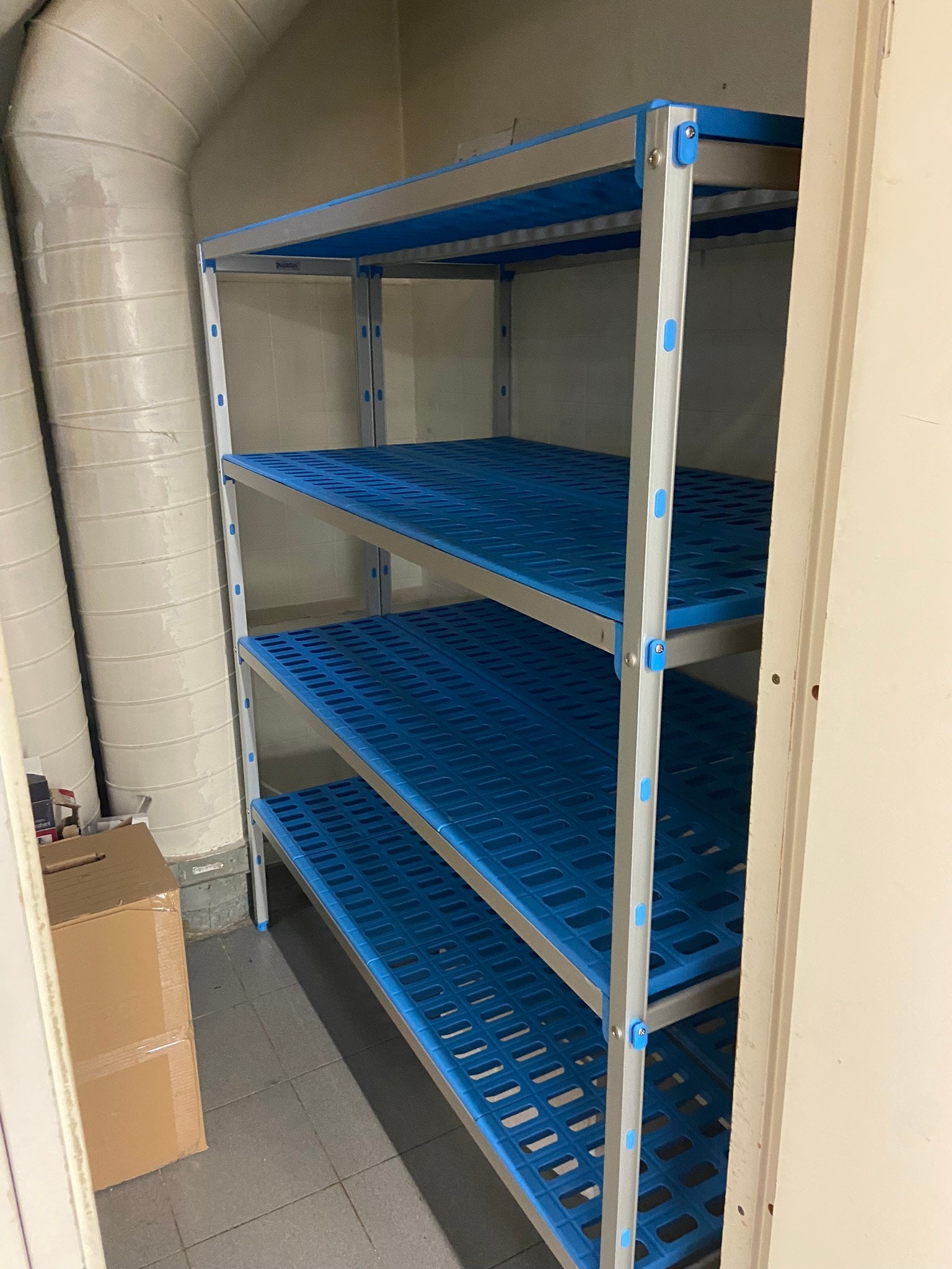 Tørrlager (flere tørrlager) Galleribilde