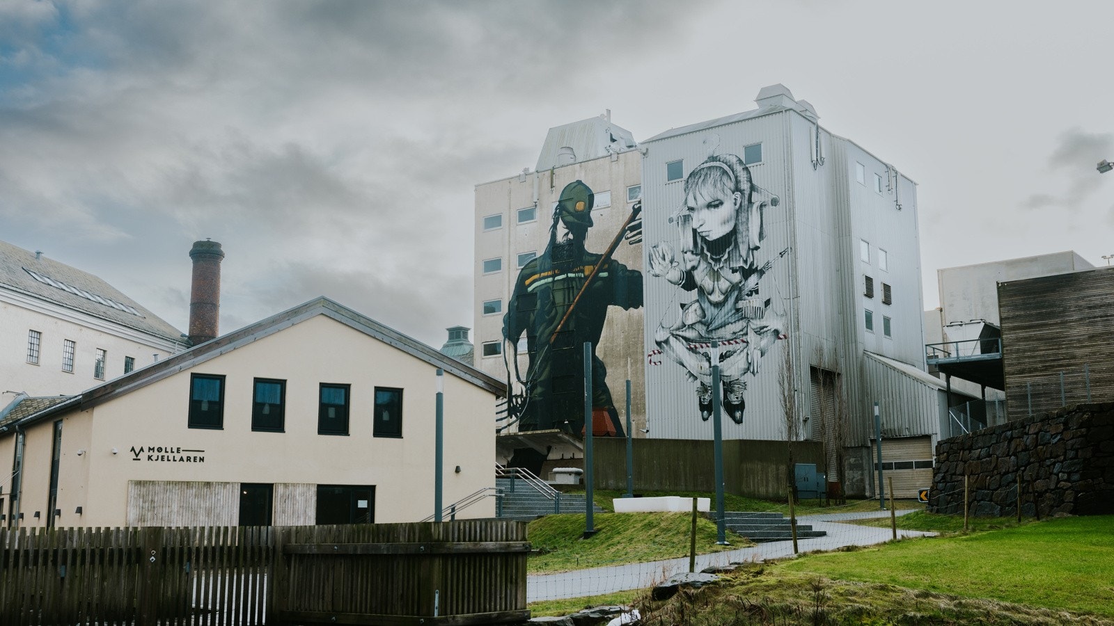 Navnet "Bryne" ble først offisielt tildelt i 1921 da postkontoret og jernbanestasjonen endret navn fra "Thime stasjon". Galleribilde