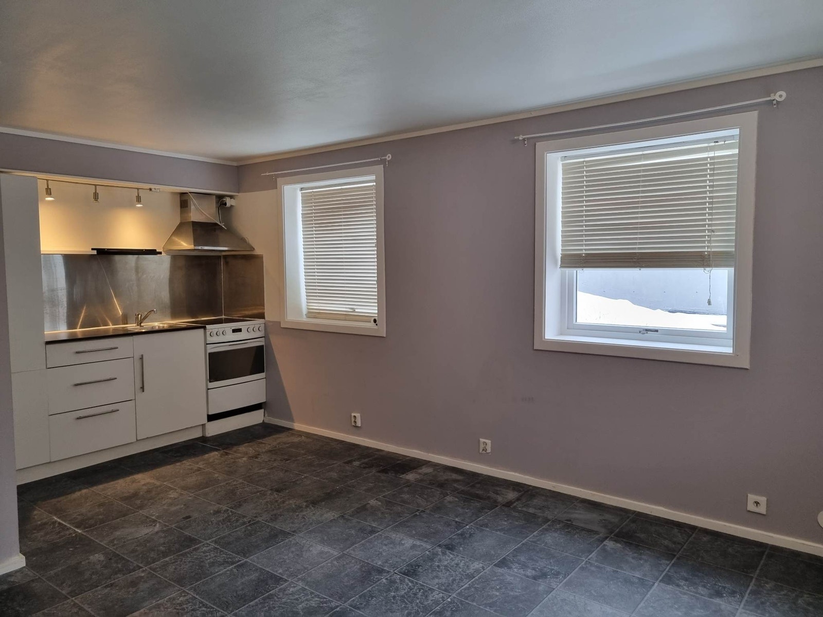 Åpen kjøkken mot stua Galleribilde