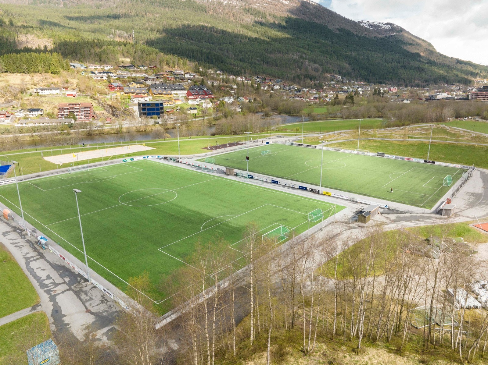 Hafstadparken ligger like ved Galleribilde