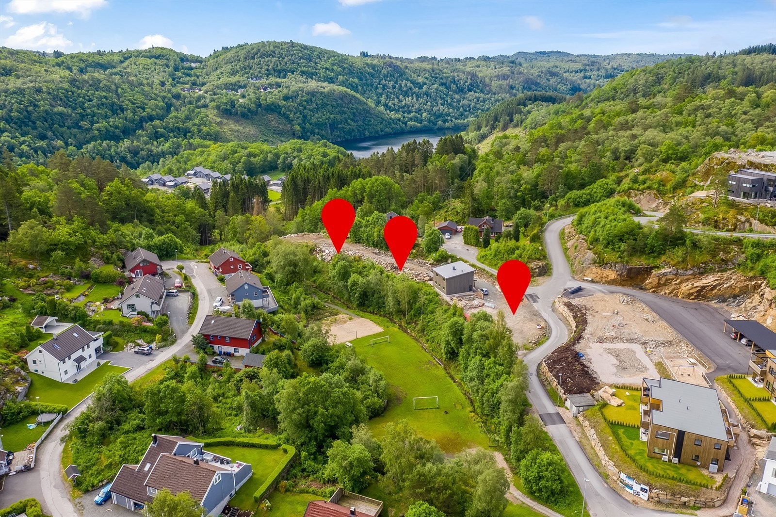 Solheiveien 40, Solheiveien 38 og Solheiveien 36. Galleribilde