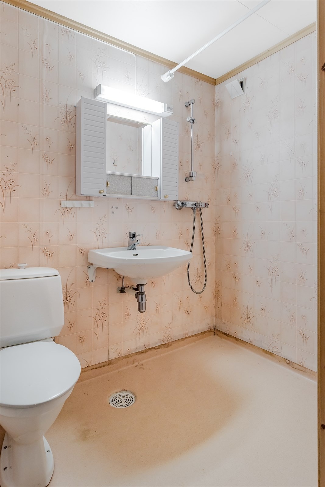 Bad hybeldel kjeller Galleribilde