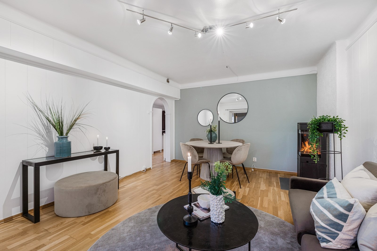 Moderne og romslig stue Galleribilde