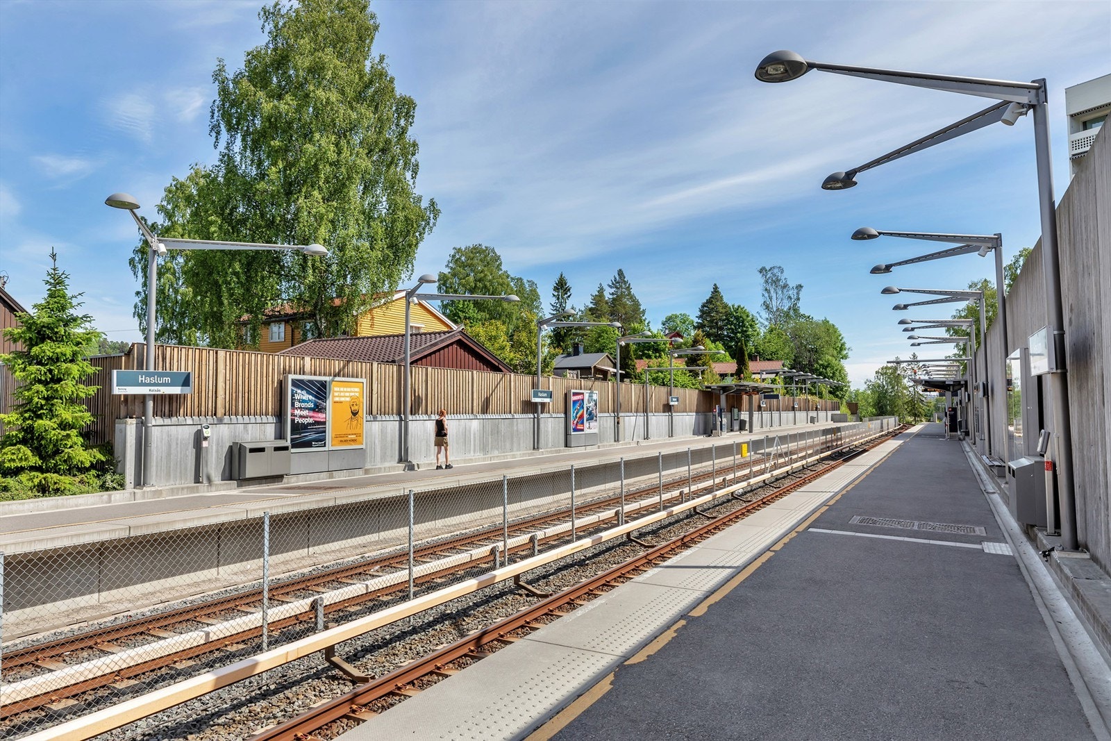 T-banen er kun 100 meter fra boligen og tar deg inn til Oslo sentrum på ca. 17 minutter med hyppige avganger Galleribilde