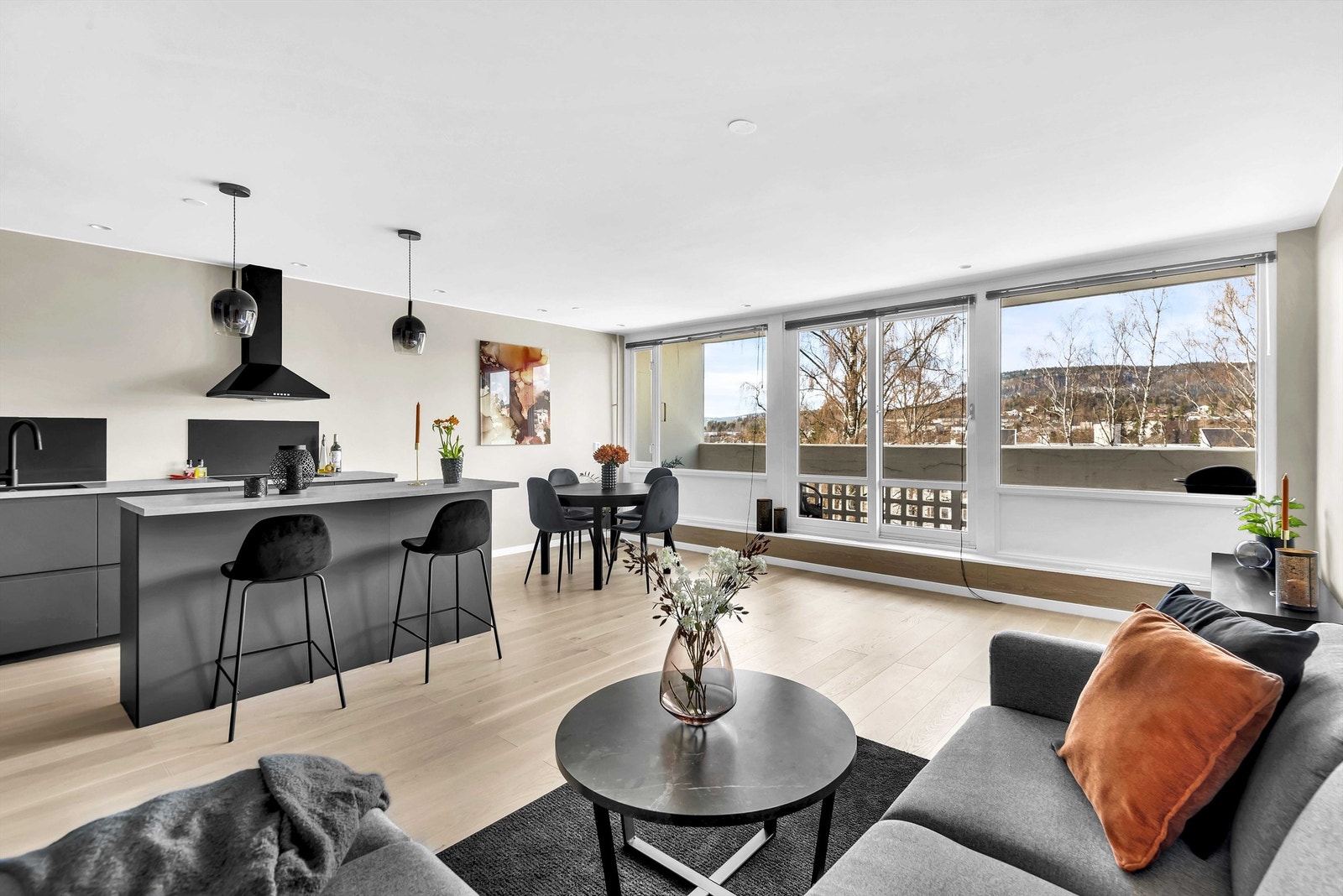 Velkommen til Bjørnekollen 29 på Haslum Galleribilde