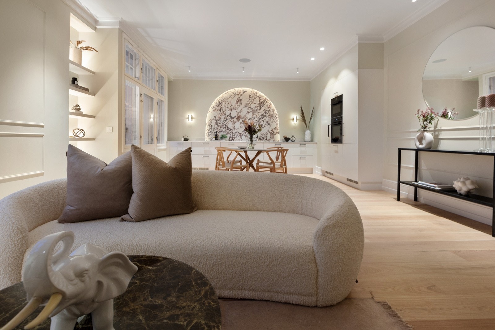 Dette er en lekker selveierleilighet betydelig pusset opp i 2022 med solrik balkong Galleribilde