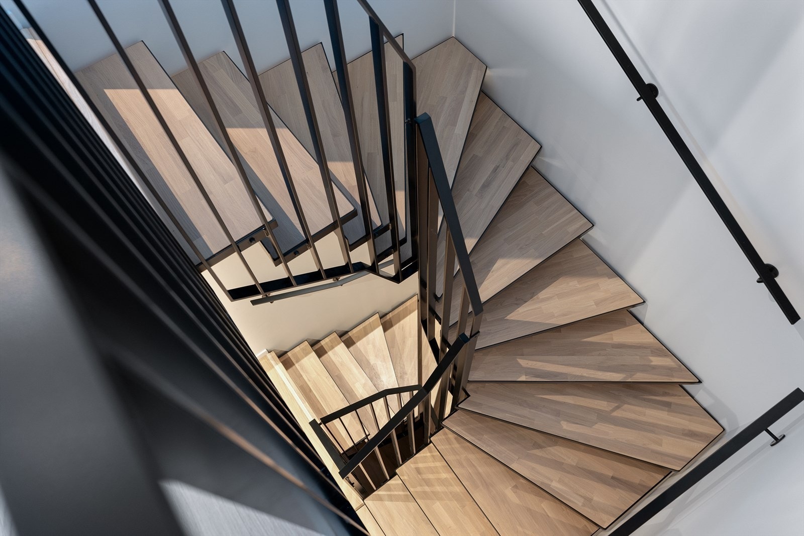 Spesialdesignede trapper levert av Nytrapp. Galleribilde