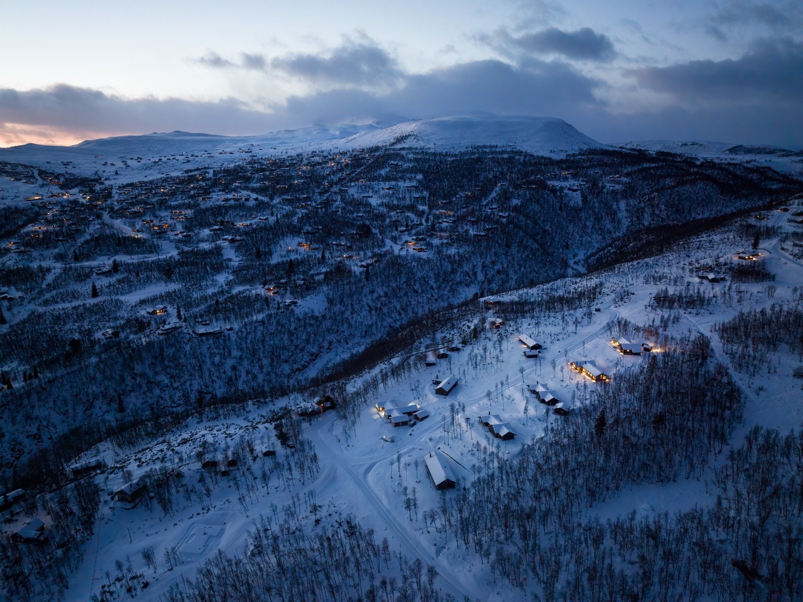 Hytten har en utrolig flott beliggenhet i Budalslie - Kort vei til langrennsløyper Galleribilde
