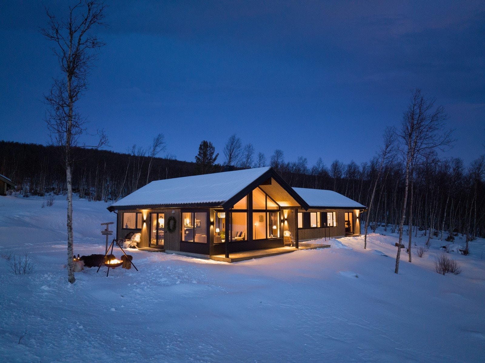 Hytten ligger vakkert til i naturskjønne omgivelser i Budalslie Galleribilde