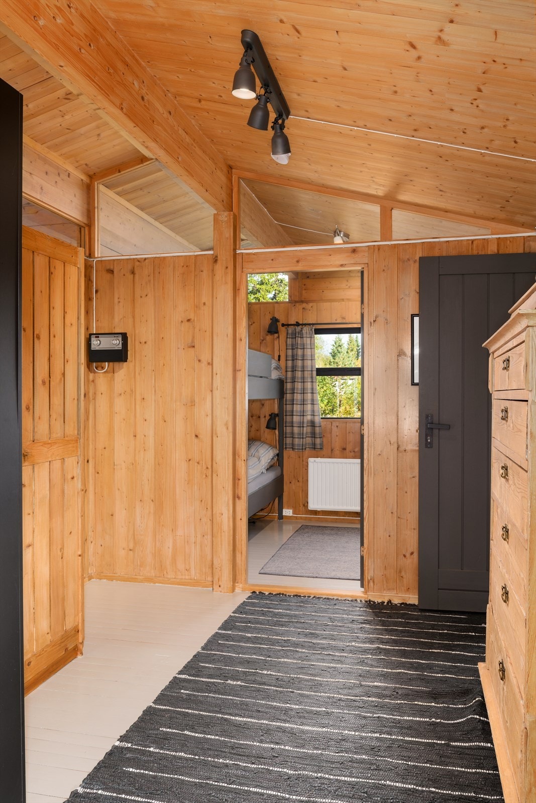 Gang med adkomst til alle rom Galleribilde