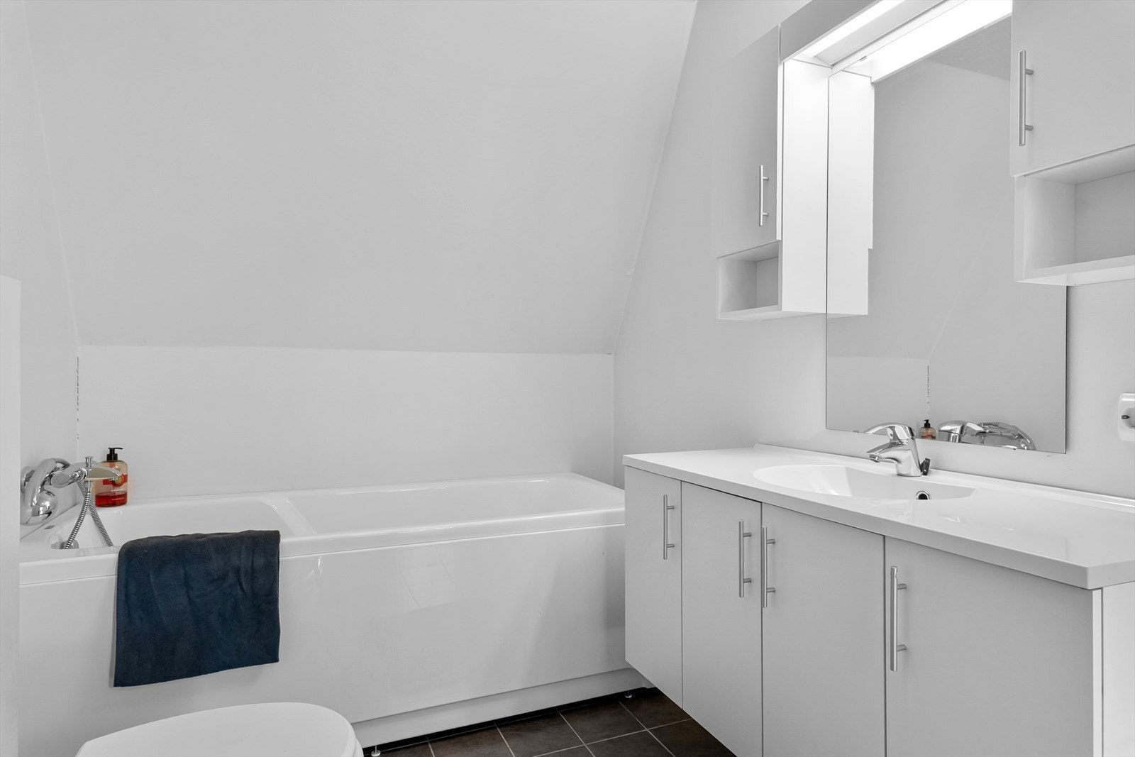 Pent bad i 2. etasje. Galleribilde