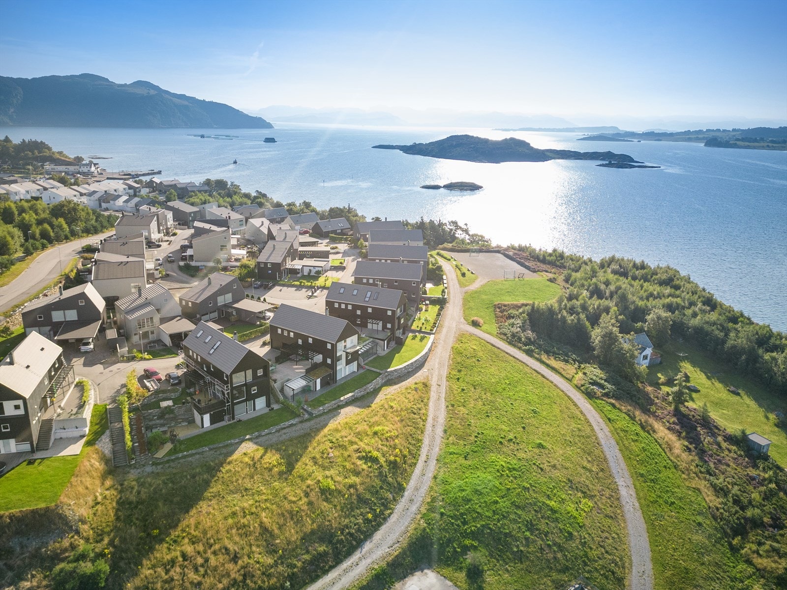 Et kjekt boligområde som må oppleves - velkommen til visning. Galleribilde