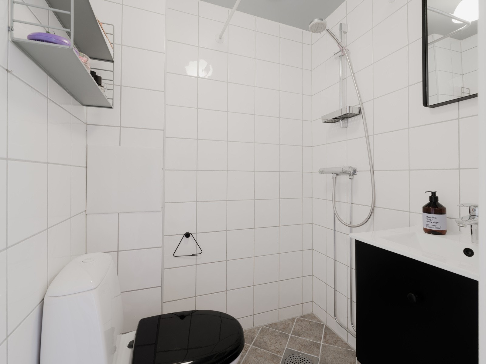 Klesvasken unnagjøres i en fei på selskapets fellesvaskeri, kun en etasje ned! Galleribilde