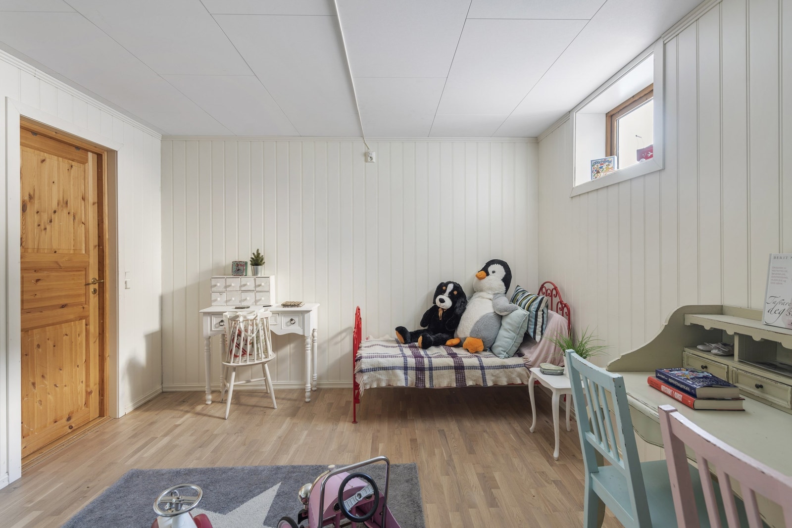 Innredet kjellerstue (Ikke godkjent for varig opphold) Galleribilde