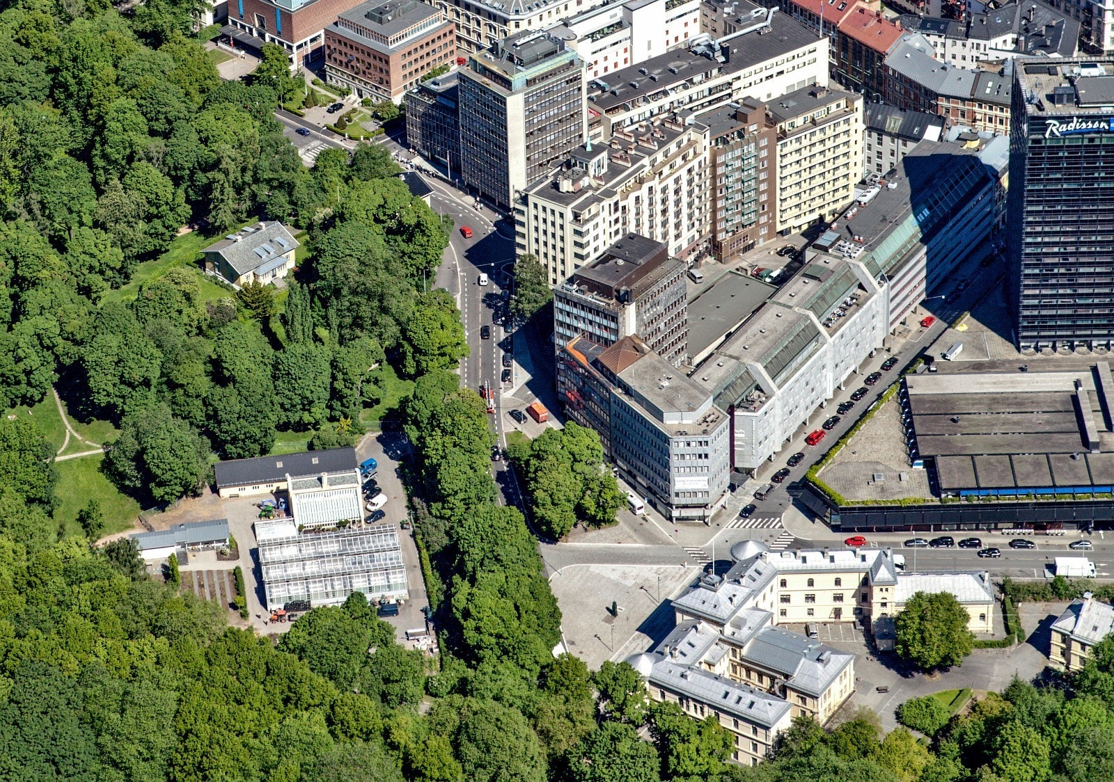 Nydelig beliggenhet ved Slottsparken Galleribilde