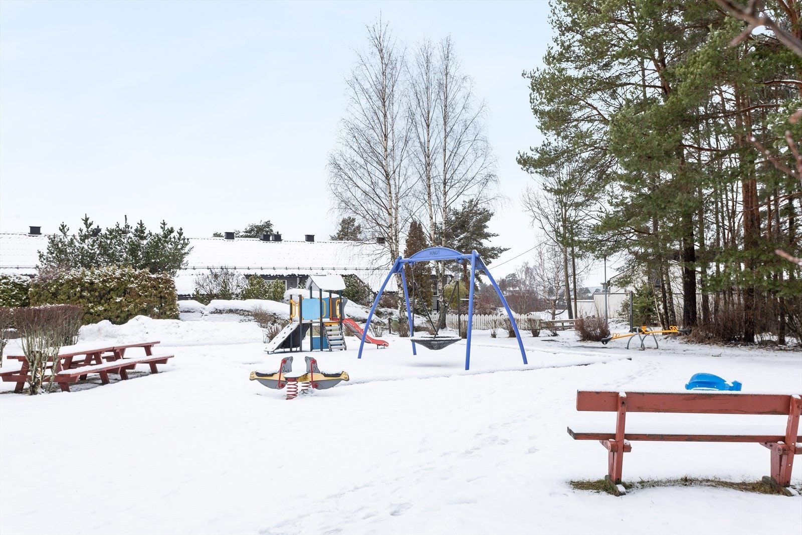 Det er opparbeidet flere lekeområder for de minste på borettslagets område. Galleribilde