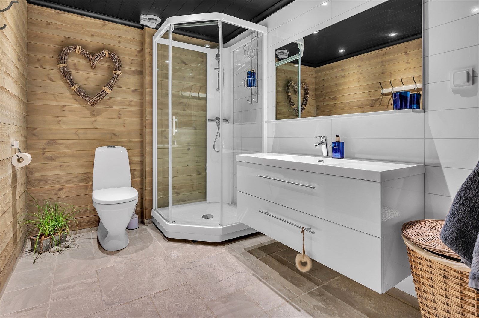 Flislagt bad med varmekabler i gulv Galleribilde