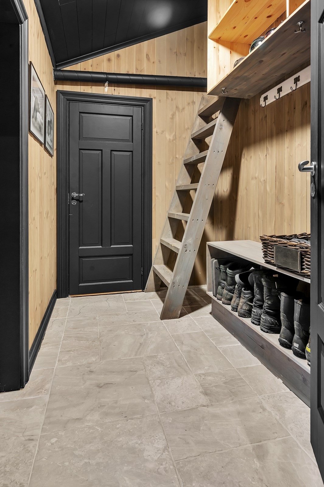 Grovinngang Galleribilde