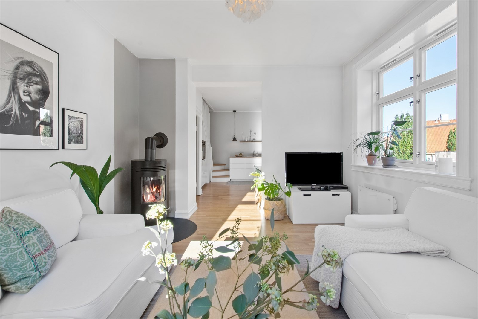 Peisovnen sikrer god varme på kalde høst- og vinterkvelder. Galleribilde