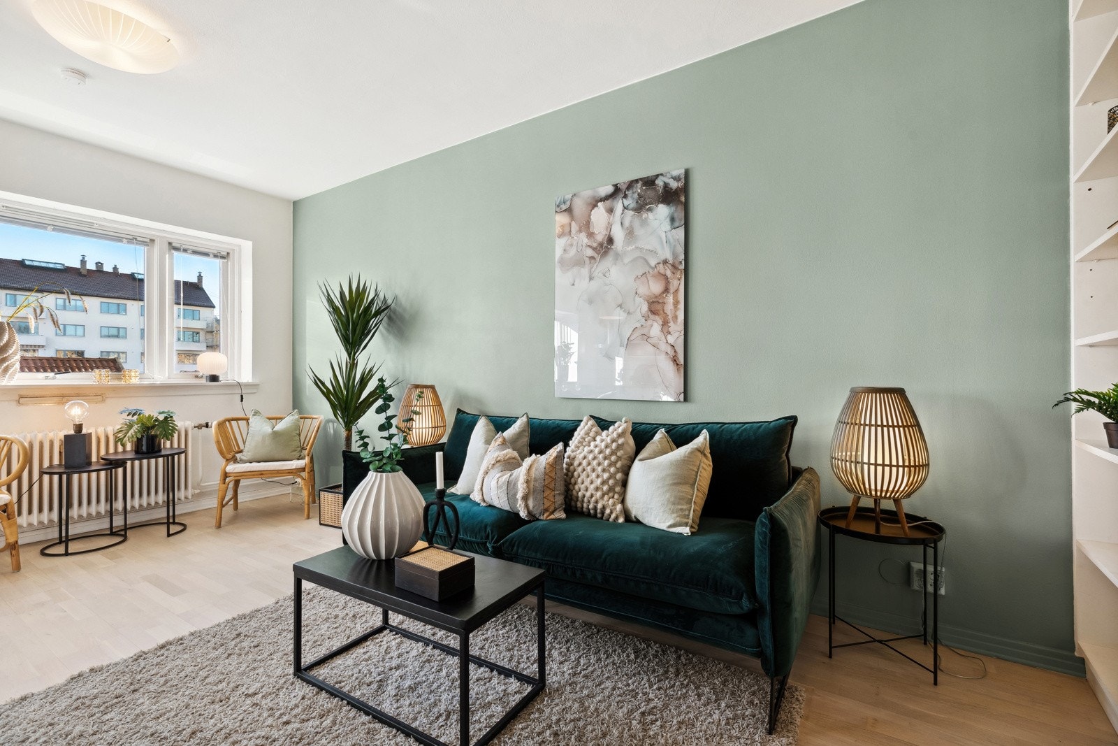 Stue med god plass til sofagruppe mm Galleribilde