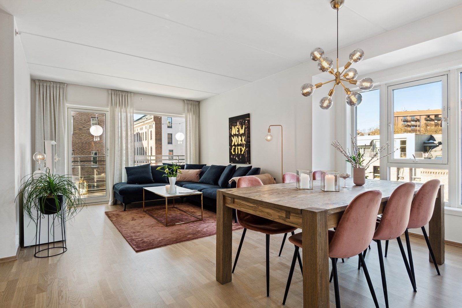 Leiligheten har kvaliteter som vannbåren gulvvarme i alle rom. Galleribilde