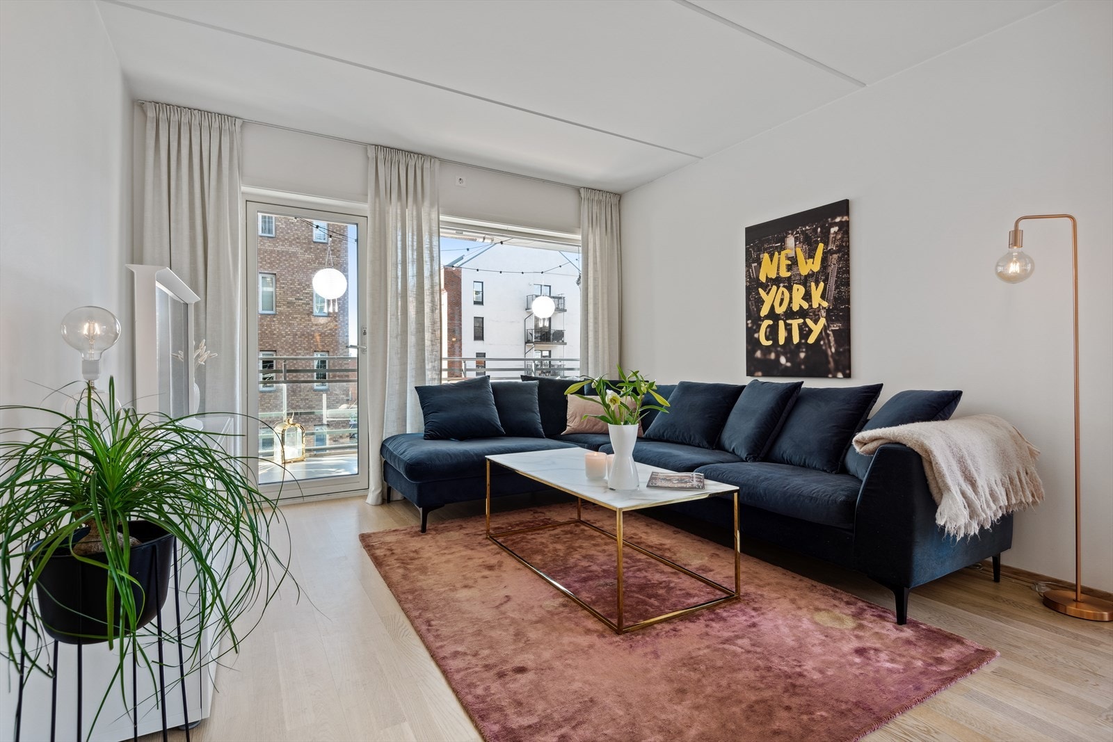 Oppholdsrommet oppleves som boligens sosiale samlingspunkt. Galleribilde