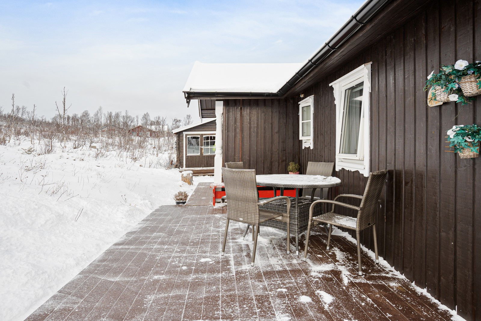 Terrasse platt mot sør og vest