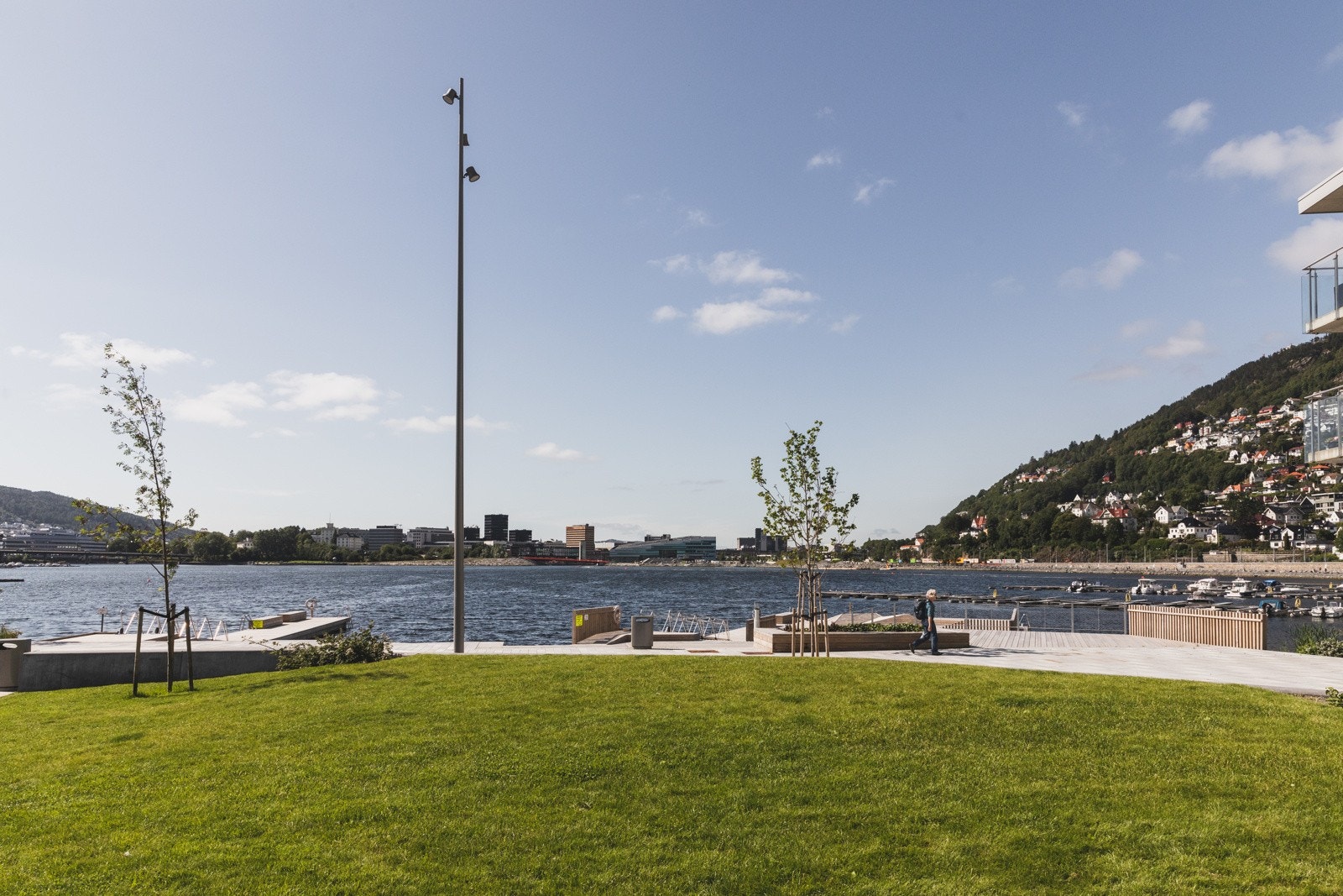 Kort vei til flotte omgivelser ved Møllendal. Galleribilde