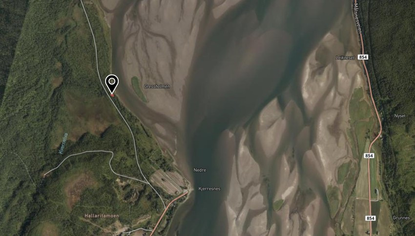 Tomt til salgs i Kjerresnes med strandlinje - Presentert av Sne eiendomsmegling ved Hege Kittelsen!