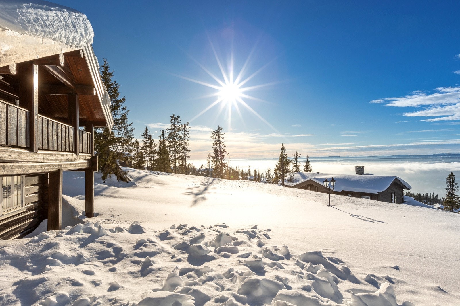 Meget gode sol- og lysforhold samt nydelig utsikt. Galleribilde